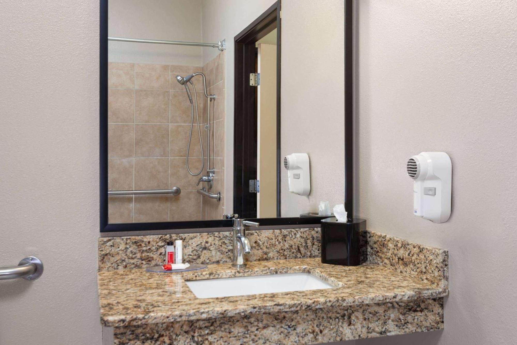 Americinn By Wyndham Hudson Luaran gambar
